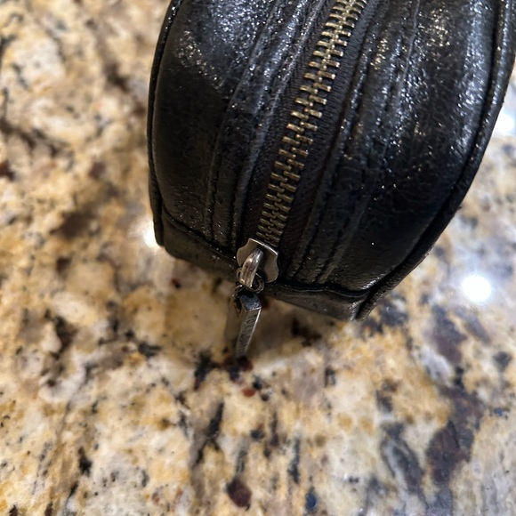 Tory Burch Black pouch - Picture 5 of 8